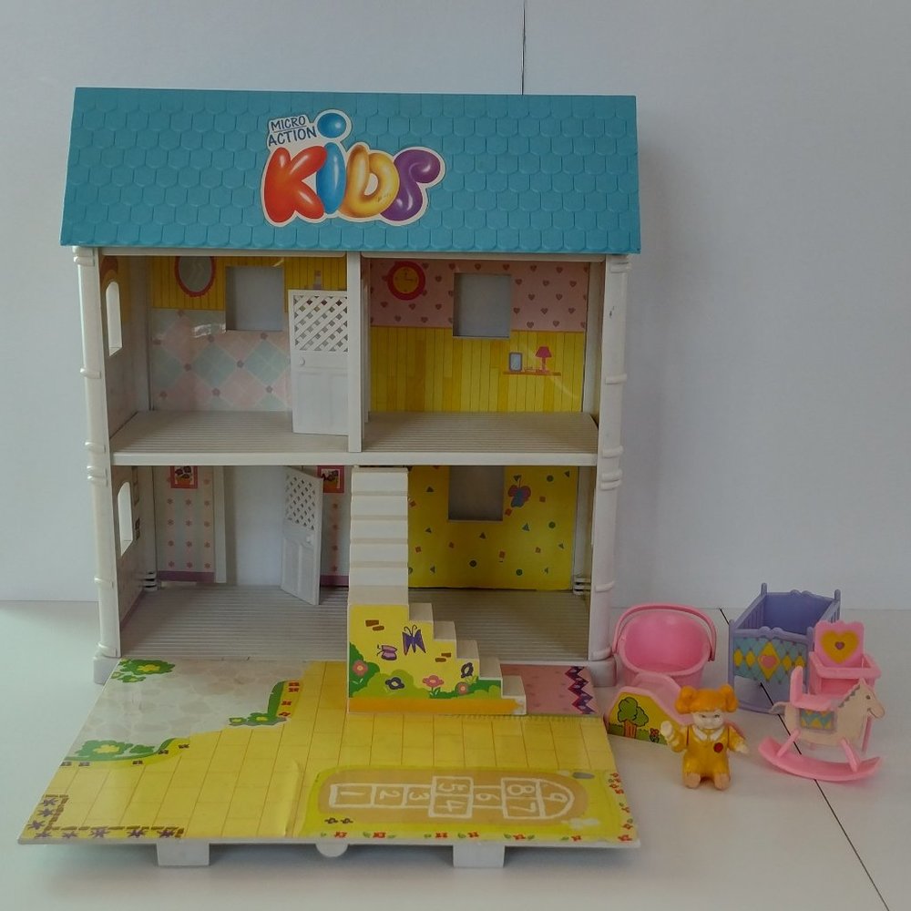 Vintage Funrise Dollhouse Baby Furniture Carry Handle Micro Action Kids 1990 11"